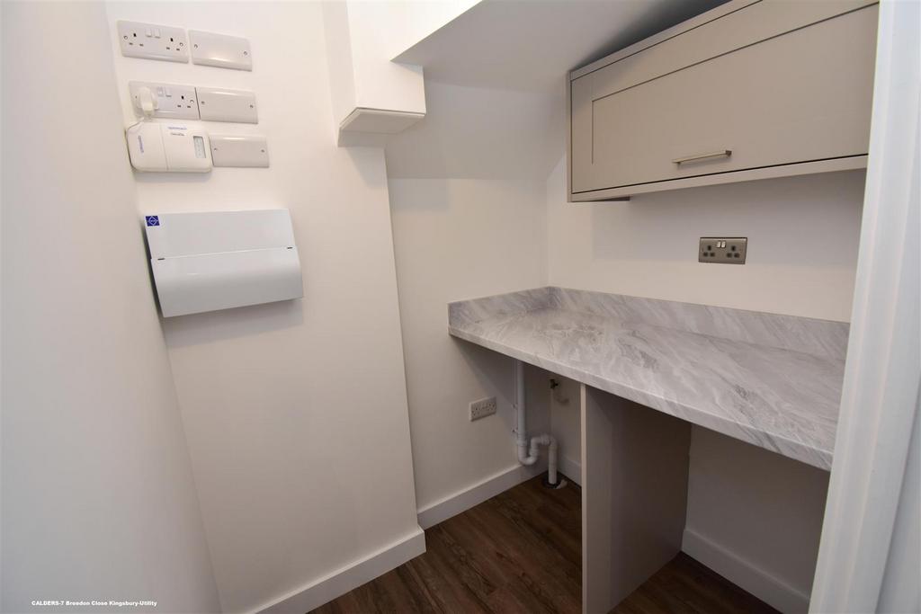 7 Breedon Close Kingsbury Utility.JPG