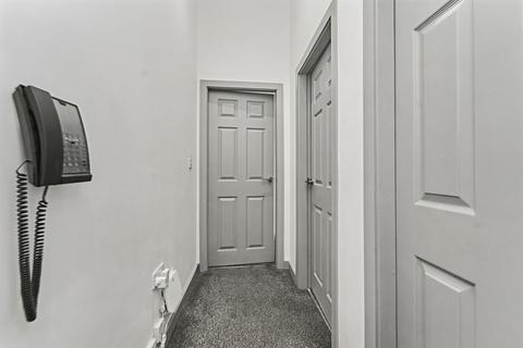1 bedroom flat for sale, 205 Oak Court, Dudley Road, Brierley Hill DY5 1LG