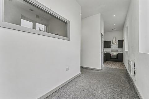 1 bedroom flat for sale, 205 Oak Court, Dudley Road, Brierley Hill DY5 1LG
