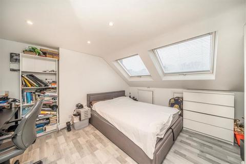 3 bedroom terraced house for sale, Moordown, London SE18