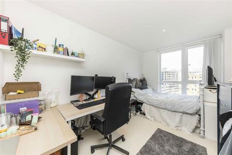 2 bedroom flat to rent, Ottley Drive, London SE3
