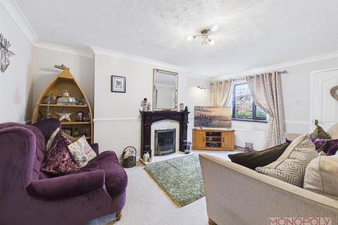 undefined, Gredington Close, Wrexham