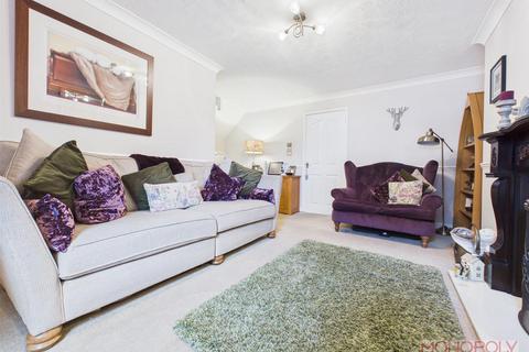 undefined, Gredington Close, Wrexham