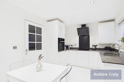 3 bedroom terraced house for sale, Woolf Drive, South Shields