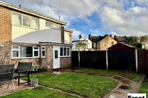 Credenhall Drive, Bromley BR2