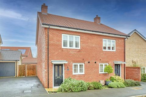 2 bedroom semi-detached house for sale, Searle Way, Bishop's Stortford CM23