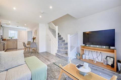 2 bedroom semi-detached house for sale, Searle Way, Bishop's Stortford CM23
