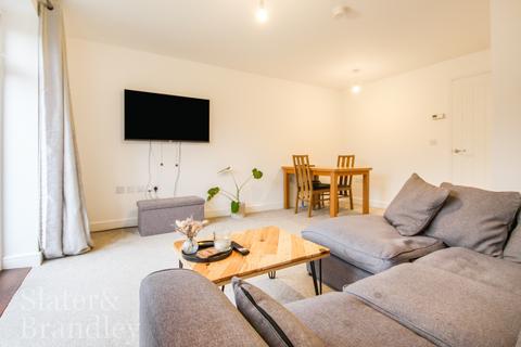 2 bedroom terraced house to rent, Robinson Close, Edwalton, Nottingham, Nottinghamshire, NG12