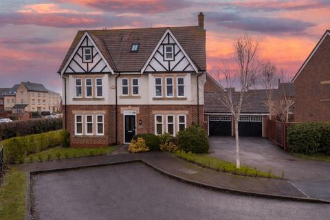 6 bedroom detached house for sale, Pennard Close, Great Denham, Bedford