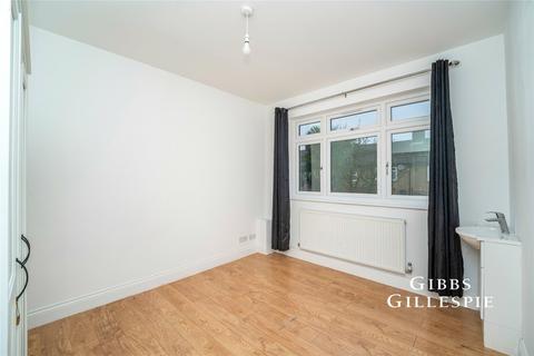 undefined, Uxbridge Road, Southall, UB1