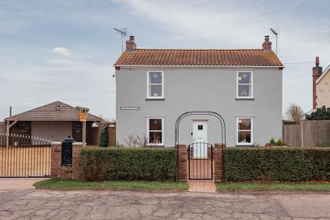 3 bedroom detached house for sale, Country Cottage with Open-Field Views in Clenchwarton