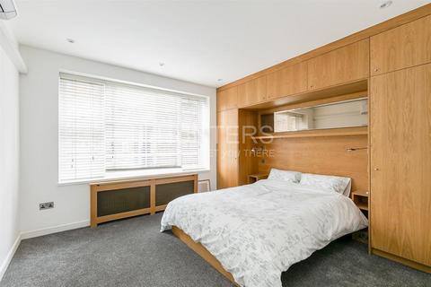 2 bedroom flat for sale, College Crescent, London, NW3