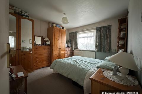 2 bedroom semi-detached bungalow for sale, Beverley Rise, Billericay CM11