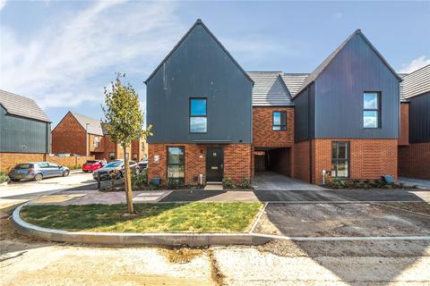 undefined, Mistletoe, Houghton Regis, Dunstable, LU5