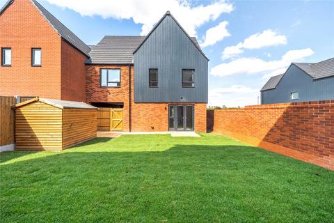 undefined, Mistletoe, Houghton Regis, Dunstable, LU5