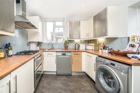 3 bedroom flat for sale, Goodrich House, Sewardstone Road, London, E2
