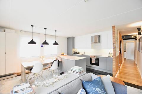 undefined, Rathbone Street, Canning Town, E16
