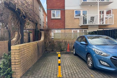 undefined, Highmoor, Swansea SA1