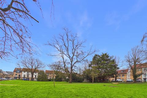 4 bedroom end of terrace house for sale, Parklands, Fishponds, Bristol, BS16