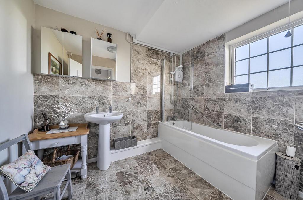 1406460-11-697c8b834a388.jpg