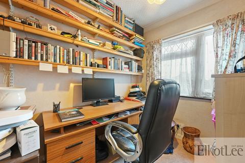 3 bedroom semi-detached house for sale, Park Mead, Harrow HA2