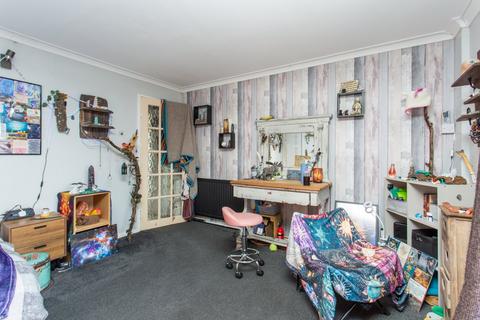 2 bedroom end of terrace house for sale, Napier Road, Dover, Kent, CT16