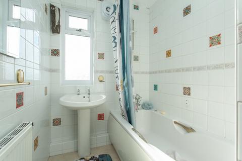2 bedroom end of terrace house for sale, Napier Road, Dover, Kent, CT16