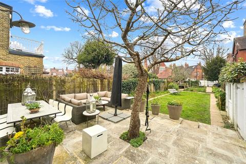 undefined, The Avenue, London, W4