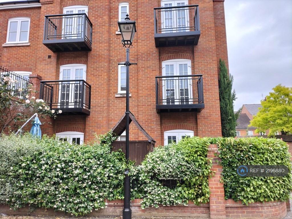 First Floor Apartment With 3 Balconies