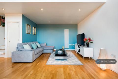 2 bedroom penthouse to rent, Stepney City Apartments, London, E1