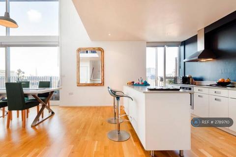 2 bedroom penthouse to rent, Stepney City Apartments, London, E1