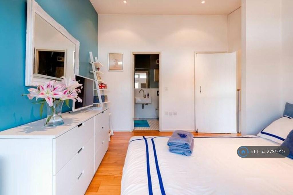 Principle Bedroom