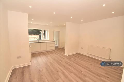 Manchester Road, Leigh, WN7