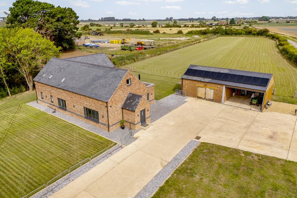 Tawney Lodge (Surfleet)-2