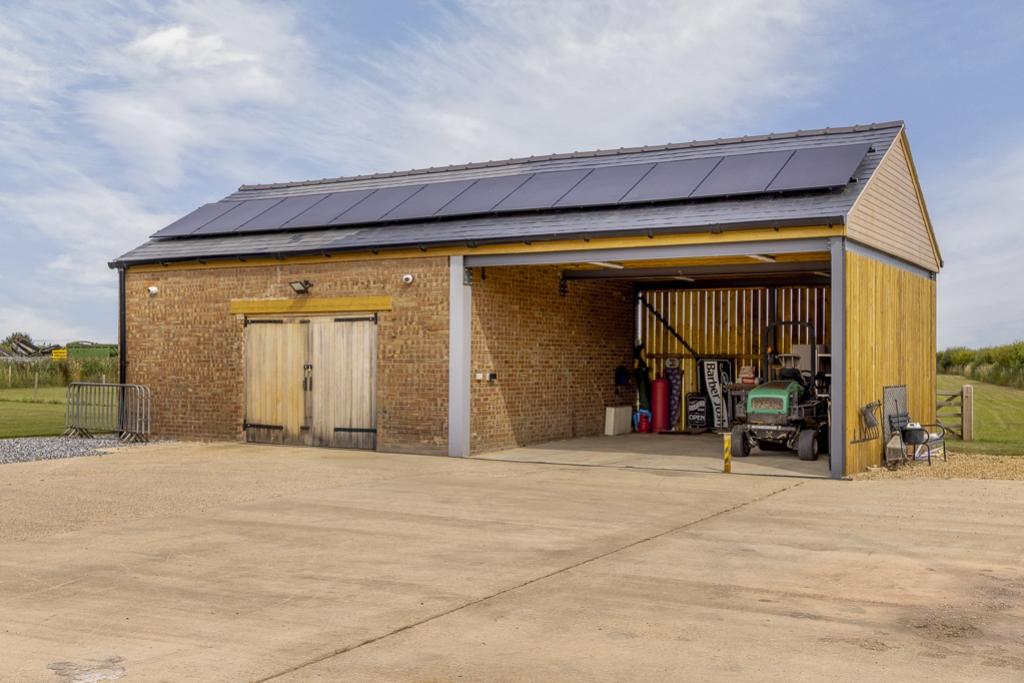 Tawney Lodge (Surfleet)-16
