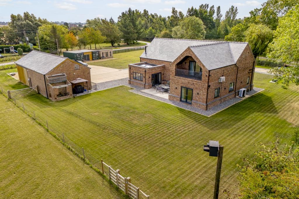Tawney Lodge (Surfleet)-4