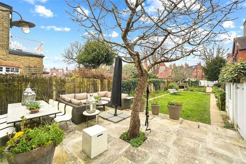 undefined, The Avenue, London, W4