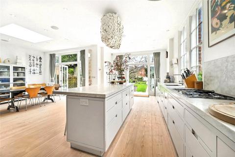 undefined, The Avenue, London, W4