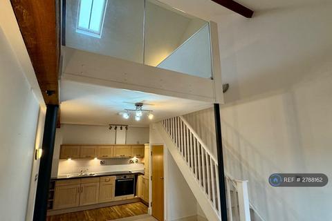 undefined, High St, Manningtree, CO11