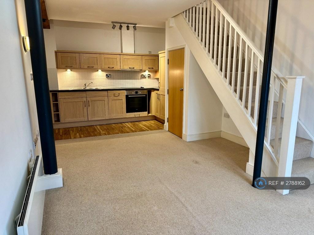 Kitchen / Living