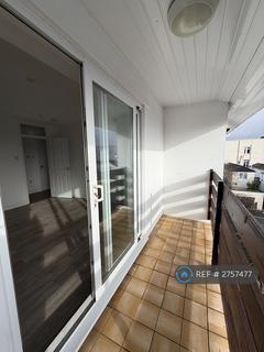 1 bedroom flat to rent, Portland Court, Torquay, TQ1