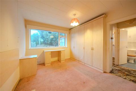 2 bedroom bungalow for sale, Moseley Wood Crescent, Leeds, West Yorkshire