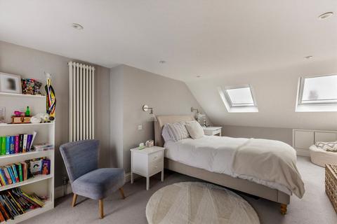 undefined, Hessel Road, London W13