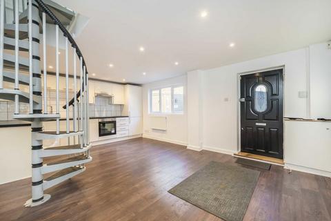 Gibbon Road, Kingston Upon Thames KT2