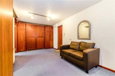 Studio for sale, Wilkinson Way, London, W4