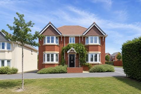 5 bedroom detached house for sale, Sedge Smith Way, Wantage