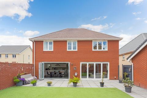 5 bedroom detached house for sale, Sedge Smith Way, Wantage