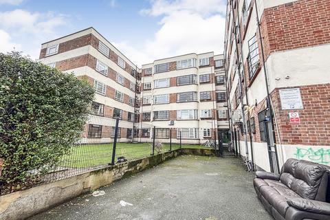 undefined, London E5