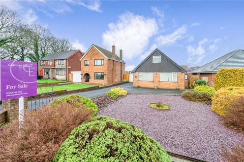 2 bedroom bungalow for sale, Limekiln Bank, St. Georges, Telford, Shropshire, TF2