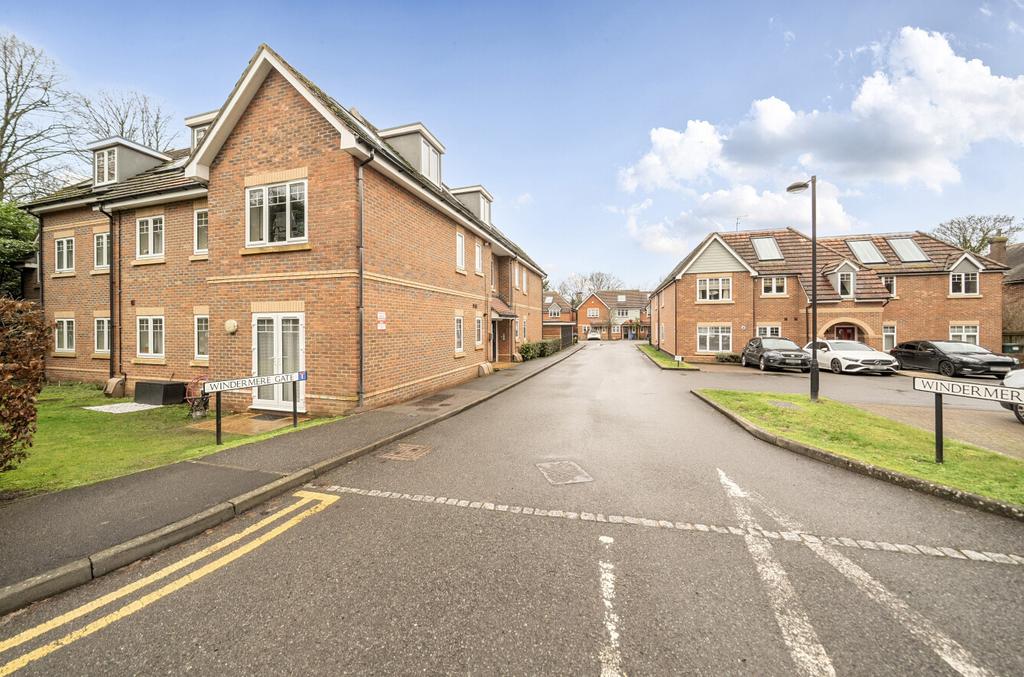 1402184 19 698613...